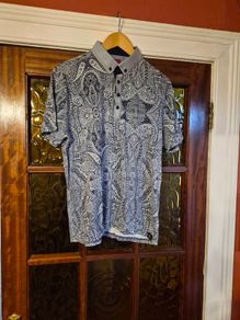 Swade paisley  short sleeve shirt.