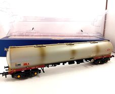 Model Railway  Bachmann  Tea Tankers