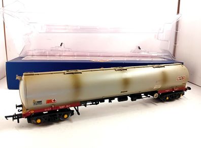 Model Railway  Bachmann  Tea Tankers