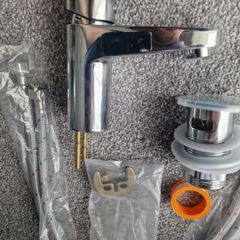Mixer tap with new connectors and sink plug
