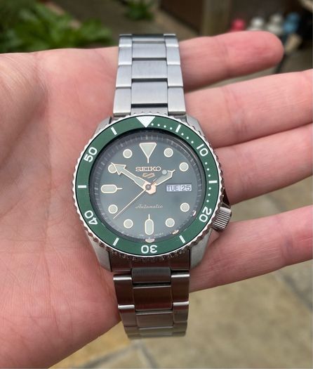 Seiko 5 'Hulk' SRPD63K1