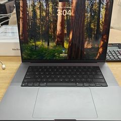 MacBook Pro - M1 Max