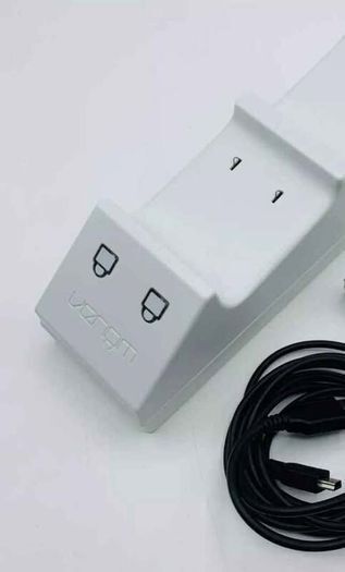 Venom VS2851 Twin Docking Station for Xbox Very Good Condition.