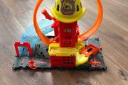 Hot Wheels Super loop fire station