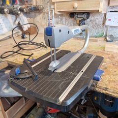 Scroll saw