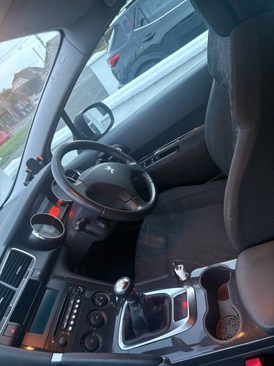 2013 Peugeot 3008