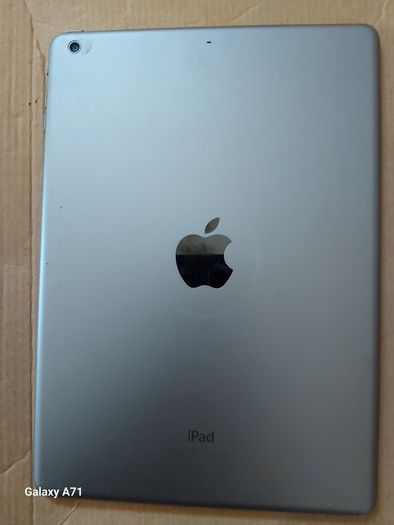 Apple Ipad Air 1st, 16GB, Space Grey, 89% Battery Life, Activation Lock, in excellent cosmetic condition