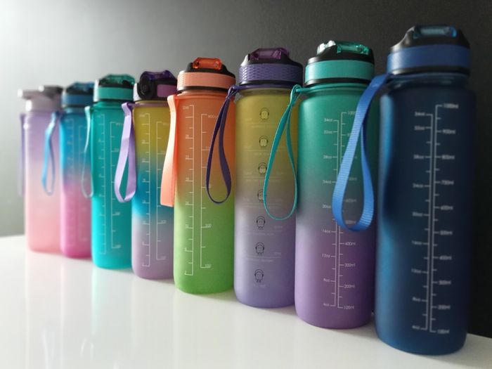 1000ml (34oz) Water bottle with a strap