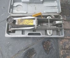 Hydraulic trolley jack