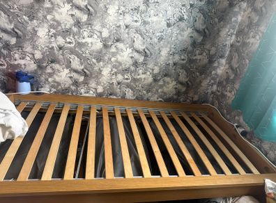 Single bed