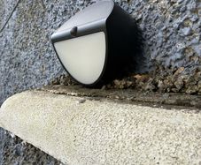 Solar-powered Wall Light (Exterior)