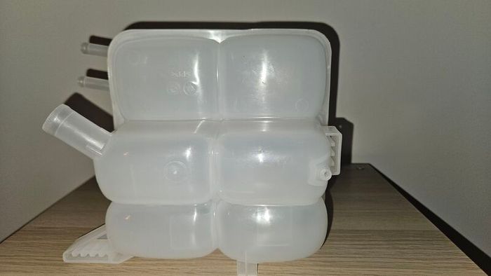 coolant tank for volvo