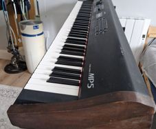 KAWI  MP 5 Stage piano