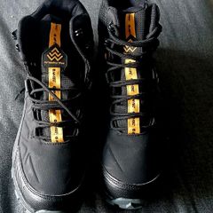 hi tech hiking boots