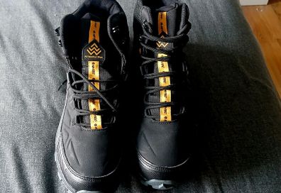 hi tech hiking boots