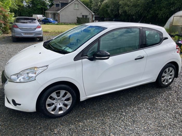2014 Peugeot 208