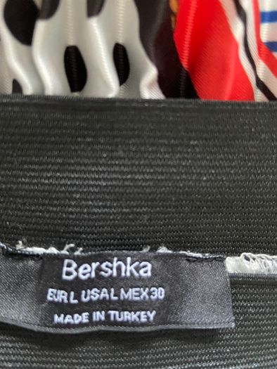 Skirts Bershka/Newlook