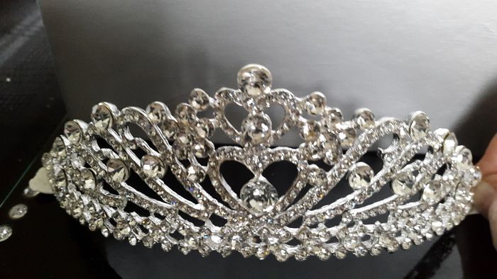 Bride's Designer Crystal Head piece