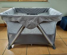 Nuna Sena Aire travel cot