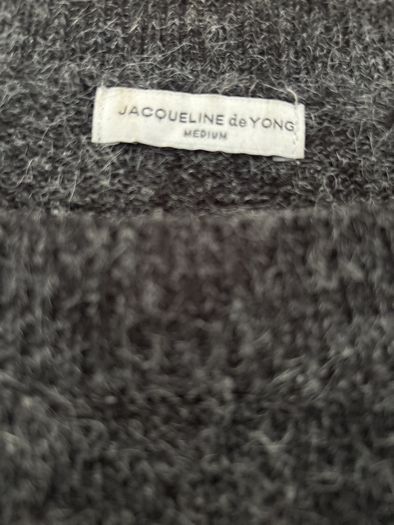 Jacqueline de Yong Jumper