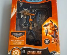 Lightseekers Awakening Weapon Pack and AR Trading Card Spinblade 3000