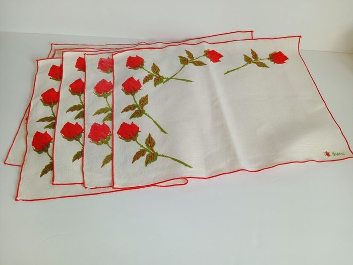 Vera Neumann, vintage table mats & napkins, vintage linen,