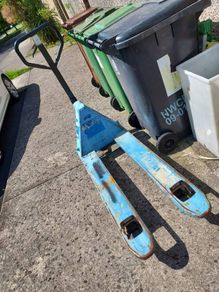 pallet truck 2.5 T
