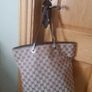 Authentic  Gucci Tote Bag Image 2