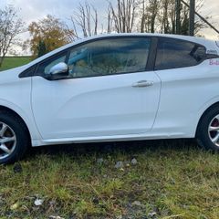 2013 Peugeot 208 Breaking For Parts Only