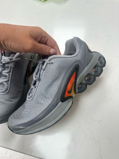Boys nike runners