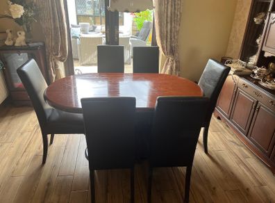 Oval dining room table and 6 chairs
