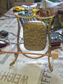 Antique Brass Tabletop Dinner Gong with Stand & Mallet Beautiful Etched Patina Postage Available or Collection,