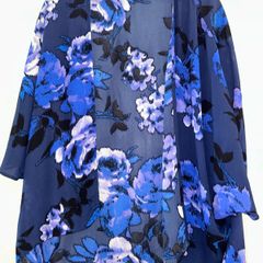 Floral kimono size 10