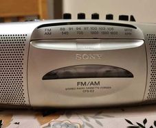 Cassette-Radio-Recorder Sony CFS-E2, Working perfect.
