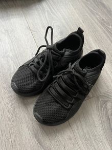Black trainers ripstop size 13uk