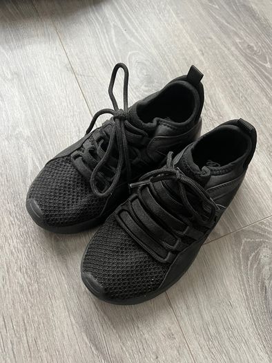 Black trainers ripstop size 13uk