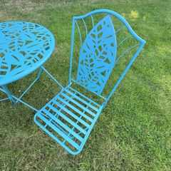 Teal metal garden set (new)