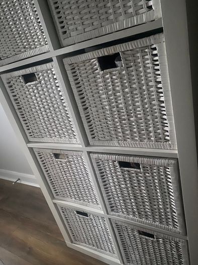 KALLAX Shelving unit, white with baskets