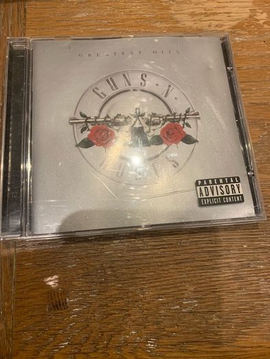 Guns N' Roses - Greatest Hits