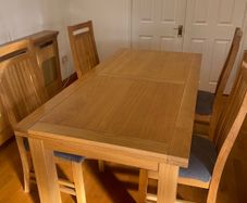 Solid Wooden Extendable Dining Table