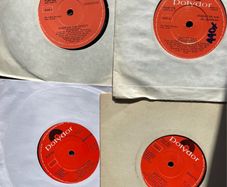 Shakatak 4 Irish release singles in vg+ condition 3 euros each or all 4 for 10 euros