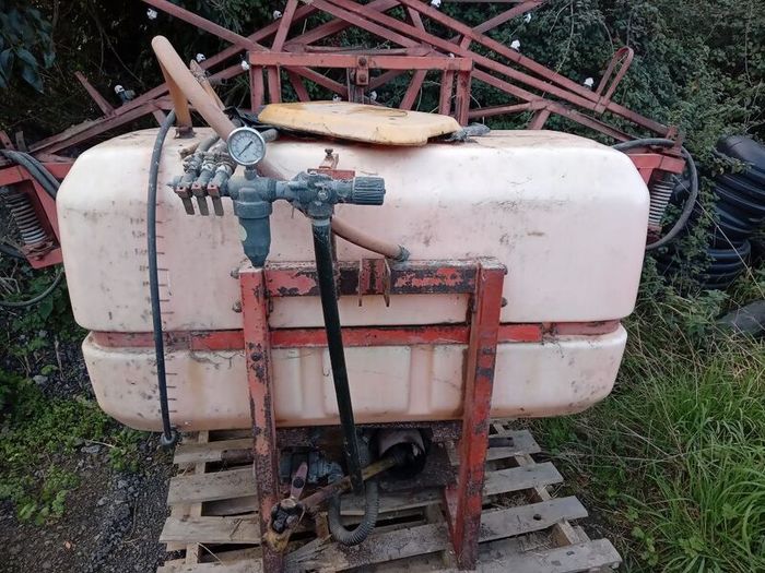 tractor sprayer