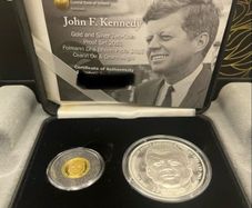Gold/Silver John F Kennedy Proof set 2013.