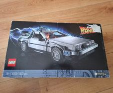 LEGO Icons 10300 Back to the Future Time Machine DeLorean