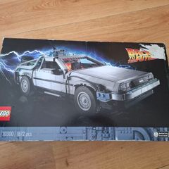 LEGO Icons 10300 Back to the Future Time Machine DeLorean