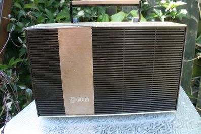 Vintage Philips - Osterreich Recorder Player (looks like everything is working fine-new batteries needed)