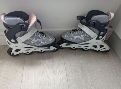 Roller blades