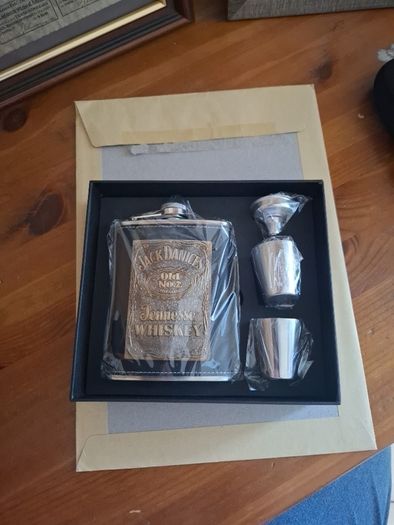 8oz jack Daniel's  Hip Flask