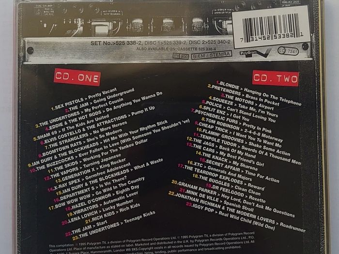 Teenage Kicks - 46 Classic Punk & New Wave Tracks - 2xCD