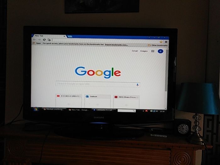Samsung TV screen 35 by 19